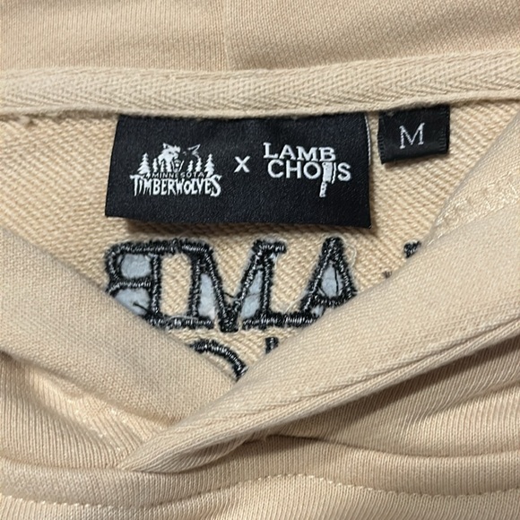 2023-2024 limited edition Timberwolves x Lamb Chops hoodie medium - Picture 3 of 4